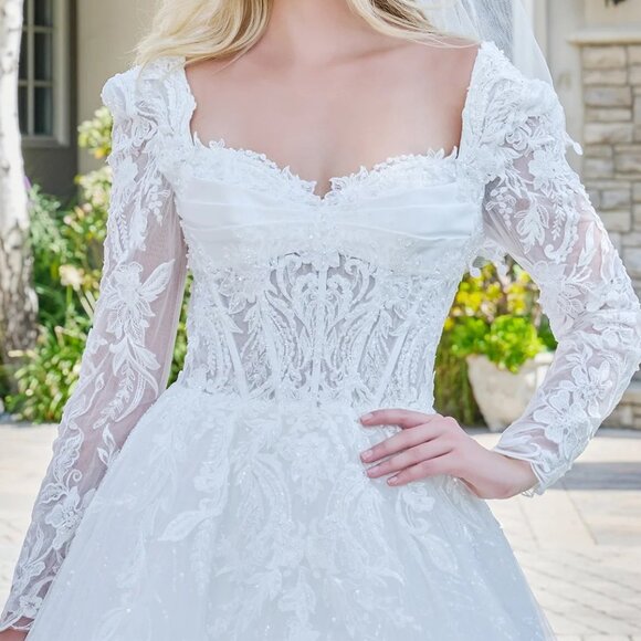 New Off White Mesh Wedding Bridal Gown w/ Short Veil & Long Sleeves GL3820 - Picture 5 of 13